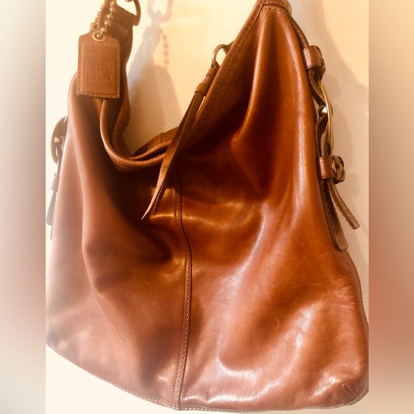 Coach Handbags - 😍*RARE* COACH LARGE BLEEKER FELICIA COGNAC LEATHER HOBO! 😍